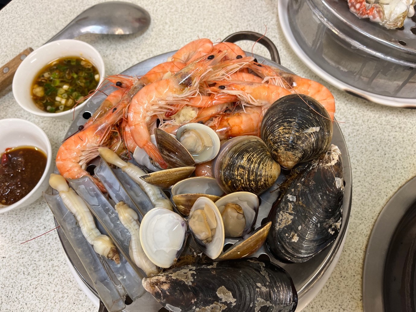 Tainan’s Steamed Seafood Tower: A Must-Try Adventure!